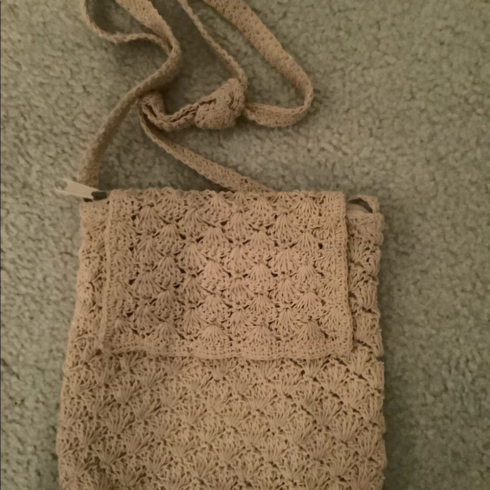 Crochet crossbody